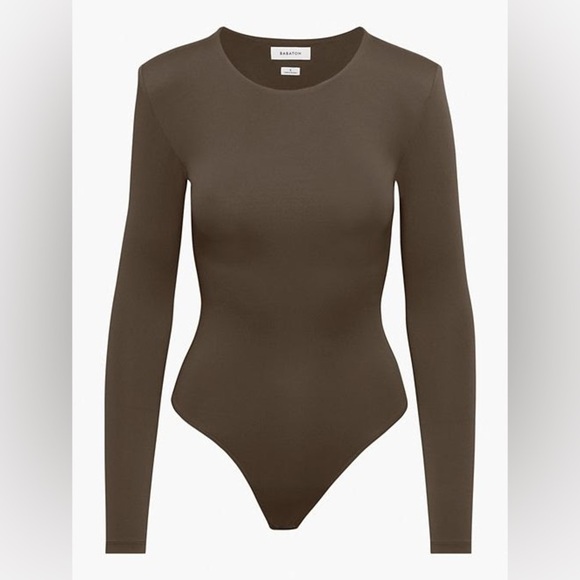 Babaton Tops - Babaton CONTOUR SHOULDER PAD LONGSLEEVE size small Aritzia dark brown